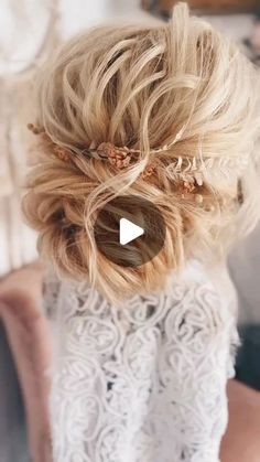 Liz Cooper on Instagram: "Beachy Boho hair on shorter hair is definitely my favourite 🐚🩵 what do you think?   Ready for your boho brides? Join my subscription @theartfulhairstylist_education for all the tricks your need! Discount still available DM me for code 🩵  Using @paulmitchell @paulmitchelluk 🫶 @limage_gmbh 🫶  @beyondtheponytail #beyondtheponytail #hairstyling #bohohairstyle #hairupdo #beachhair #bohobridalhair #weddinghairstyles #hairtutorials" Tutorial For Updos, Shorter Wedding Hairstyles, Boho Updos For Long Hair, Low Boho Updo, Wedding Hairstyles For Shorter Hair, Boho Wedding Hair Short, Boho Bridal Hair Updo Low Buns, Boho Updo Hairstyles Tutorial, Up Dos For Medium Hair Wedding