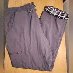 New With Tags Eddie Bauer Size 16 Fleece-Lined Pull On Pant With Drawstring One Back Pocket, 2 Front, And 2 Zipper Closed Pockets On The Side. Stormrepel Dwr Upf-50 Gray Winter Pants For Outdoor, Gray Winter Pants For Outdoor Activities, Gray Winter Outdoor Pants, Gray Winter Bottoms For Outdoor Activities, Hiking Pants Women, Cropped Cargo Pants, Womens Capri Pants, Nylon Pants, Travel Pants