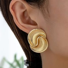 Brand New Women's Twisted Gold Earrings Genuine 14k Gold Plated 925 Sterling Silver (Stamped) 1.5" X 1" Size Retail Price $300 Buy With Confidence From A Trusted Seller With A 99%+ Feedback Rating! A0174 (Id-1689-) Elegant Gold Spiral Wrap Earrings, Gold Swirl Metal Earrings, Spiral Earrings For Formal Occasions, Elegant Spiral Wrap Earrings, Elegant Yellow Gold Swirl Earrings, Elegant Spiral Metal Jewelry, Elegant Spiral Metal Earrings, Elegant Swirl Earrings As Gift, Elegant Swirl Earrings For Gift