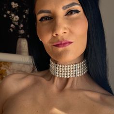 Make a statement with this stunning 5 layers pearl choker necklace. Made with  popular 8mm pearls and silver or gold spacers that are acting as boning. Materials: 8mm Swarovski Pearls, Gold plated or platinum plated brass spacers and clasp. This choker is 1.6inches/4cm wide.   Each glossy bead is crafted to mimic the radiant beauty of real pearls, creating a sophisticated and versatile piece. They are luxurious, heavy and cold, just like the real ones. Available lengths  - please choose from the Radiant Beauty, Bridal Pearl Necklace, Oyster Shells, Pearl Choker Necklace, Real Pearls, Wedding Jewellery Necklace, Pearl Choker, Bridal Pearls, Swarovski Pearls