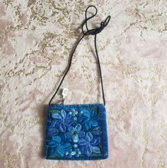 Nwot * Brand New Without Tags Size: See Pics Brand: Handmade Color: Blue Floral Bag | Small Floral Bag Condition: Pre-Owned But Never Used. Was A Gift I Received But I Never Used And Have Been In Storage. No Visible Rips/Scuff Or Holes. * No Trades * Bundle And Save * Message Me With Any Questions * Please Review Pics/Video Carefully Smoke Free Dog Friendly Home Floral Bags, Free Dogs, Dog Friendly, Handmade Bags, Small Bags, Dog Friends, Blue Floral, Color Blue, Bag Lady