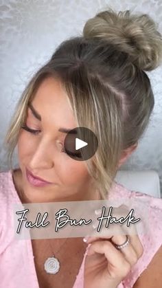 81K views · 4.4K reactions | Struggling with the perfect bun?! Try this 🙌🏻 The perfect hack for making your bun look full! 
.
.
#hairreel #reelhair #finehair #straighthair #thinhair #easyhair #easyhairstyles #hairgoals #haircut #hairideas #everydayhair #faceframing #fringe #growingoutbangs #officehairstyle #easyhairstyle #everydayhair #hairlove #hair #quickhair #quickhairstyles #hairstyles #hairhack #perfectbun #bunforthinhair #bunforfinehair #easymessybun | Ashley Erickson Ashley Erickson, Fine Hair Tips, Growing Out Bangs, Office Hairstyles, Perfect Bun, Hair Girls, Updos For Medium Length Hair, Hair Affair, Haircut Hairstyle