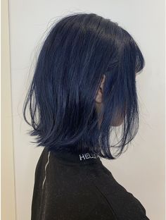 Trendy Hair Color Ideas, Cute Hairstyle Ideas, Short Hair Color Ideas, Midnight Blue Hair, Indigo Hair, Blue Hair Aesthetic, Dark Blue Hair, Cute Hairstyle