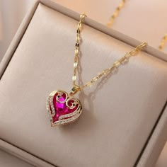 Barbie Swan Lake Necklace, Heart Necklace Aesthetic, Spiritual Necklaces, Barbie Swan Lake, Expensive Rings, Ocean Heart, Necklace Aesthetic, Rings And Necklaces