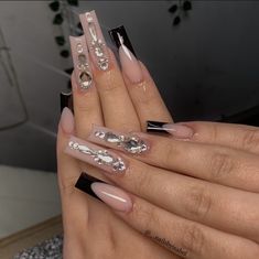 Simple Nails Valentines, Flare Nails, Boutique Nails, Nails Valentines, Tapered Square Nails, Pink Glitter Nails, Edgy Nails, Simple Acrylic Nails, French Acrylic Nails