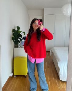 Fall Winter Outfits Colorful, Fashion Outfits Colourful, Winter Outfits Aesthetic Colorful, Cute Colorful Fall Outfits, Casual Dress Work Outfit, Winter Colour Outfits, Colourful Street Style, Colourful Academia Outfit, Colorful Outfits Winter