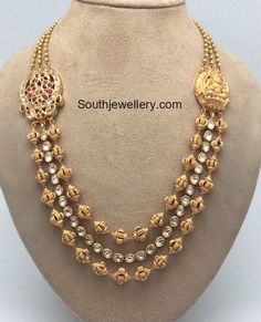 22 carat gold antique finish gold balls mala studded with rubies, kundans and polkis. 22 Carat Gold Jewellery, Gold Haram, Temple Jewelry Necklace, Antique Gold Jewelry Indian, Gold Jewelry Simple Necklace, Gold Necklace Indian Bridal Jewelry, Antique Bridal Jewelry