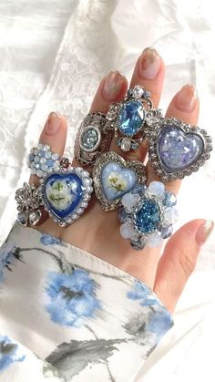 Dope Jewelry Accessories, Blue Ring, Dope Jewelry, Classy Jewelry, Funky Jewelry, Jewelry Lookbook, Mode Inspo, Girly Jewelry, Gorgeous Jewelry