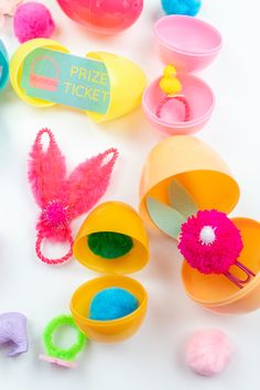 there are many plastic objects that can be used to make hair accessories for dolls and other children's toys