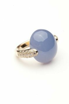 Bijoux Art Nouveau, Unusual Rings, Best Designers, Jewels Rings, Cabochon Ring, Blue Jewelry, Champagne Diamond, Gems Jewelry, Opal Rings