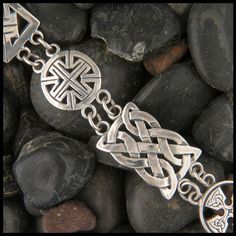 Sterling Silver link Celtic bracelet. Stephen Walker, Scottish Jewelry, Funky Accessories, Celtic Bracelet, Simple Silver Jewelry, Silver Jewelry Diy, Silver Jewelry Box, Layered Necklaces Silver, Fine Silver Jewelry