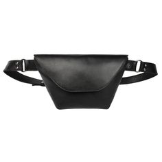 Full-grain Italian leather with lining Top width 25 cm - Bottom width 13 cm - Height 15 cm - Strap 62-87 cm - Zipper pocket 18 cm - Magnetic closure Introducing our beloved and versatile bag, the ultimate hands-free companion for your adventures. Whether you're traveling, exploring the city, or enjoying a night out, this fanny pack is designed to elevate your style and keep your essentials close at hand. Crafted from luxurious full-grain Italian leather, this bag exudes quality and durability. I Leather Sling Bags Women, Steampunk Bag, Sling Bag Women, Belly Bag, Black Leather Choker, Hands Free Bag, Black Fanny Pack, Leather Hip Bag, Soft Leather Bag