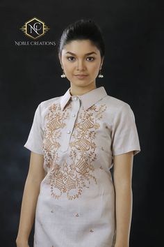 outfit ideas for school in philippines Philippine National Costume, Barong Dress, Modern Filipiniana Dress, Appalachian History, Filipino Clothing, Office Attire Women, Modern Filipiniana, Barong Tagalog, Filipino Fashion