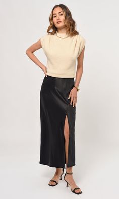 Relaxed Chic, Sleeveless Mock Neck, Tops And Blouses, Luxury Women Fashion, Midi Length Skirts, Wear To Work, Low Iron, Funnel, Modern Woman