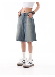 Stay cool and on-trend with our Denim Bermuda Wide-Leg Jean Shorts, a summer wardrobe essential with a retro-chic flair. Crafted for comfort and style, these shorts boast a high-quality denim fabric with a distinctive gradient design and a relaxed fit. Their wide-leg cut provides a breezy, casual look perfect for versatile styling, while the sturdy craftsmanship ensures these shorts are a durable addition to any fashion-forward collection. Whether you're heading to a laid-back brunch or an after Long Jorts Women, Wide Shorts, Short Large, Jean Short Outfits, Summer Wardrobe Essentials, Diy Skirt, Bermuda Jeans, Gradient Design, Simple Tees