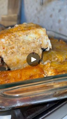 Chicken Enchilada Lasagna, Meals And Munchies, Enchilada Lasagna, Pan Dishes, Chicken Recipies, Enchilada Casserole, Chicken Enchilada, Hispanic Food, Taco Night