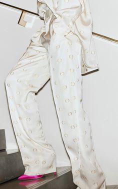 Oversized Satin Pajama Shirt by VICTORIA BECKHAM for Preorder on Moda Operandi Victoria Beckham Collection, Pre Fall Fashion, Victoria Beckham Style, Vogue Russia, 2019 Fashion, Harper's Bazaar, Fashion Show Collection, Vogue Paris