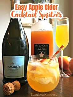 EASY APPLE CIDER COCKTAIL SPRITZER - Autumn  party favorite, perfect for the holidays, cinch to make!! Crisp, bubbly, perfection...fall in a glass. Non-Alcoholic Version too. Holiday Apple Cider, Spritzer Drink, Cider Mimosa, Cider Mimosas, Apple Cider Mimosa, Cider Cocktail