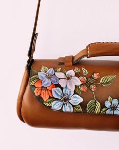 Genuine Leather Handbags Handmade, Hand Painted Leather Bag, Painted Leather Bag, Leather Bag Tutorial, Acrylic Drawing, Painted Purse, Handbags Handmade