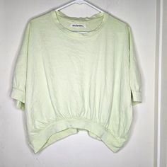 Nwot We The Free Dolman Top Light Green, Large Tag Marked Casual Daywear Tops With Crew Neck, Casual Crew Neck Tops For Daywear, Spring Cotton T-shirt For Daywear, Crew Neck Tops For Summer Daywear, Crew Neck Tops For Daywear In Summer, Cotton Crew Neck Tops For Daywear, Cotton Tops Crew Neck For Daywear, Casual Green Tops For Daywear, Green Relaxed Fit Top For Daywear