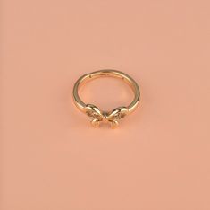 Introducing the Gold Butterfly Ring, perfect for nature and butterfly lovers alike. Adorned with a stunning bow-like butterfly in gold, this slender ring makes a beautiful addition to any outfit. Material: Hypoallergenic Metal Physical Manifestation, Rose Gold Jewelry Set, Butterfly Jewellery, Gold Rings Simple, Gold Ring Designs, Gold Jewelry Necklace, Gold Earrings Designs