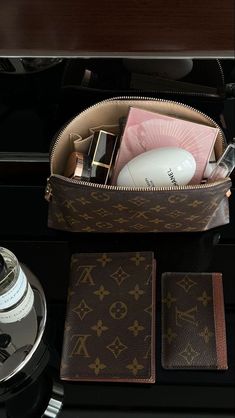 Louis Vuitton Makeup Bag, Louis Vuitton Makeup, Super Rich Kids, Handbag Essentials, Luxury Makeup, Rich Kids, Bags Aesthetic, Old Money Aesthetic, Passport Cover