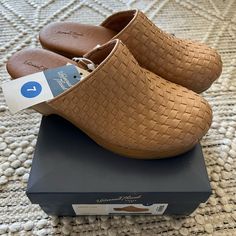 Universal Thread Magnolia Wedges Size 7. Light Brown With Basket Weave Pattern. New With Tags. Gold Mules, Tan Mules, White Clogs, Woven Mules, Mule Flats, Basket Weave Pattern, Platform Mules, Brown Synthetic Wedge Sandals With 4-inch Heel, Suede Mules