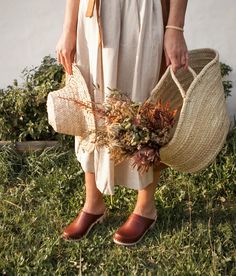 Experience the modern and timeless style with Dublin in cognac red vegetable tanned leather. These are classic clog mules with a twist from Scandinavia, handmade in Sweden from quality leather. Clog measurements:Heel height: 2 5/8” (6.5 cm)Toe height: 1 1/2″ (3.8 cm) Fit:NarrowLeather:Vegetable tanned leatherClogs consist of:Base: European Lime Wood Sole: Rubber sole Fastening: Staples Natural Leather Sole Clogs For Spring, Natural Clogs With Leather Sole For Spring, Clog Mules, Leather Clog, Clogs And Mules, Cork Sandals, Wooden Clogs, Clog Sandals, Clogs Shoes