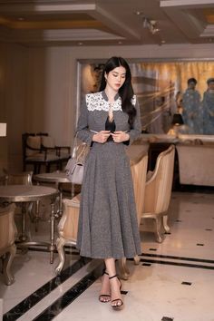 Long Flare Skirt, Law Fashion, Plaid Jacket Women, High Fashion Dresses, Royal Dresses, Classy Dress Outfits