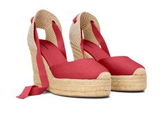 Soludos Platform Wedge Espadrille - Women's Sandals : Reef Red : Designed for classic fashion lovers, the Soludos Platform Wedge Espadrilles are ready to accompany you on all your plans during those warmer days. Topped with a flax linen upper and elevated by a jute-wrapped platform and wedge, the shoes offer you enhanced breathability and comfort while adding a boho-chic appeal to your look. With the natural wood-chip heel core and the padded Amalfi footbed, the footwear offers a soft bounce wit Summer Wedge Sandals With Red Sole And Round Toe, Summer Wedge Sandals With Red Sole And Ankle Strap, Summer Ankle Strap Wedge Sandals With Red Sole, Beach Wedge Sandals With Red Sole And Round Toe, Beach-ready Closed Toe Wedge Sandals With Red Sole, Chic Summer Wedge Sandals With Red Sole, Red Wedge Sandals With Heel Strap For Beach, Red Round Toe Espadrilles For Summer, Wedge Espadrilles