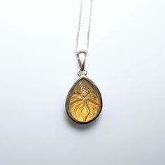 January Zodiac, Gold Pendant