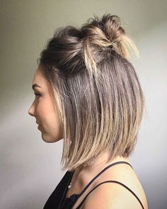 31 Cute & Easy Updos for Short Hair for Special Occasions Flapper Girls, Cool Short Hairstyles, Choppy Bob, Bangs Short, Hairdos For Short Hair, Penteado Cabelo Curto, Short Hair Updo, Curtain Bangs, Hairstyles Short