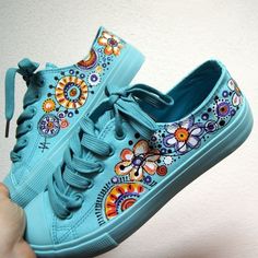 Canvas Shoes Diy, Doodle Shoes, Sharpie Shoes, Hippie Shoes, Painted Shoes Diy, Custom Sneakers Diy, Painted Canvas Shoes, Custom Painted Shoes, Diy Sneakers