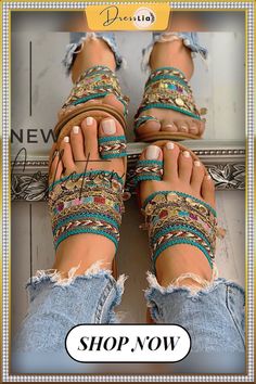 Ethnic Boho Style Toe Ring Sandals Moda Hippie, Boho Chique, Boho Mode, Toe Ring Sandals, Stil Boho, Estilo Hippie, Boho Sandals, Casual Chique, Mode Boho