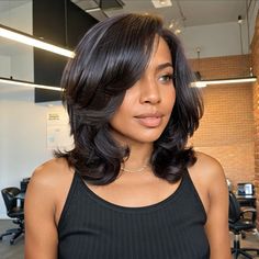 Shoulder Length Haircut Ideas, Bob Body Wave, Short Hair Blowout, Shoulder Length Haircut, 13x4 Lace Front Wig, Layered Cut, Shoulder Length Hair Cuts, Haircuts For Medium Hair