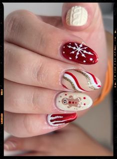 Christmas Airbrush Nails, Elf On The Shelf Nails, Elf Nail Art, Christmas Nails Elf, Trendy Christmas Nails, Nails Aura, My Biggest Fear, Snow Nails, Horror Nails