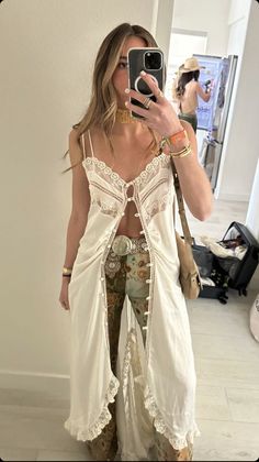 Trendy Boho Outfits, Look Boho Chic, Fest Outfits, Looks Country, Skandinavian Fashion, Mode Boho, Coachella Outfit, Looks Street Style, Festival Looks