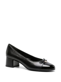 Tory Burch 50mm bow-detail Leather Loafers - Farfetch Tory Burch Pumps, Bow Pumps, Gold Pumps, Leather Bow, White Pumps, Ballet Pumps, Leather Cap, Leather Bows, Goat Leather