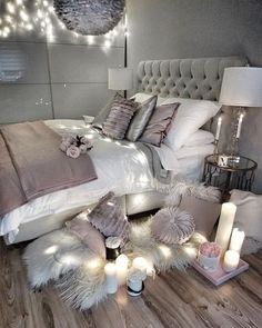 You don't have to have the same color scheme in your bedroom. You can style your bedroom around the accent wall. Comfortable Bedroom Decor, Grey Room, Comfortable Bedroom, Trendy Bedroom, Gray Bedroom, Small Room Bedroom, Remodel Bedroom, Room Inspiration Bedroom, Room Ideas Bedroom