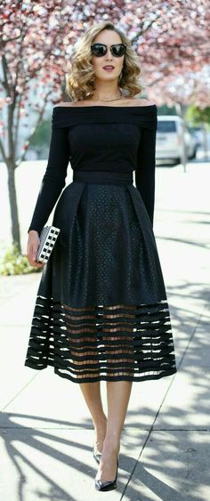 10 Latest Cocktail Attire Dress Code Ideas || DO's & DON'TS Of Cocktail Attire For Women DECODED | Bling Sparkle Stylish Black Dress, Little Black Dress Outfit, Woman In Black, Dress Attire, Black Dress Outfits, Dress Classy, Neckline Dress