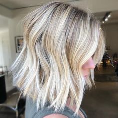 Long Angled Bob, Medium Short Haircuts, Line Bob Haircut, Asymmetrical Bob Haircuts, Angled Bob Hairstyles, High Rise Straight Jeans