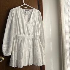 Size Medium Zara Dress In White. Mini Dress With Sleeves. Never Worn. Elegant Long Sleeve Mini Dress For Daytime, Zara V-neck Daytime Dress, Zara Daytime V-neck Dress, Zara Long Sleeve Dresses For Daytime, Zara Dress White, Dress With Sleeves, Zara Dress, Zara White, Mini Dress With Sleeves