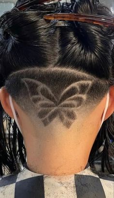 Butterfly Shaved Hair Design, Cool Undercut Designs For Women, Girly Undercut Designs, Woman Undercut Designs, Butterfly Undercut Designs, Undercut With Heart Design, Undercut With Pattern, Under Hair Shaved Designs For Women, Womans Undercut Hair Designs