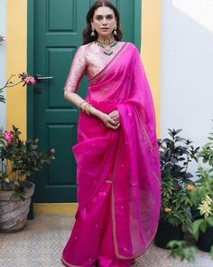 Aditi Pink Organza Silk Saree , Lace work, Stylish Contrast Blouse Work, Wedding भारतीय दुल्हन संबंधी, Pink Sari, डिजाइनर कपड़े, Aditi Rao Hydari, Aditi Rao, Indian Sari Dress, Organza Silk Saree, Indian Saree Blouses Designs, Simple Sarees