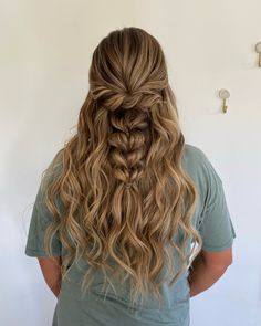 Bridesmaid Braid Half Up, Half Up Half Down Bridesmaid Hair Long Braid, Bridal Hair Down Braid, Braided Formal Hairstyles Half Up, Braided Curled Hair, Half Up Half Down Wedding Braid, Wedding Braid Half Up Half Down, Dutch Braid Wedding Hair Half Up, Half Up Boho Braid Wedding Hair