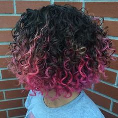 Ombre Curly Hair, Curly Color, Dyed Curly Hair, Hair Dark, Colored Curly Hair, Dyed Natural Hair, Colour Ideas, Hair Color Pink