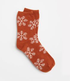 Snowflake Cozy Socks | LOFT Cozy Socks, Christmas Socks, Sporty Outfits, No Matter What, Sock Shoes, Fabric Care, Effortless Style, Home Accessories, Loft