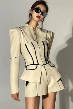 Y2k Beige, Beige Suit, Girls Y2k, Wide Leg Shorts, Beige Suits, Shorts Sets, Set Outfits, Futuristic Fashion, Special Dresses