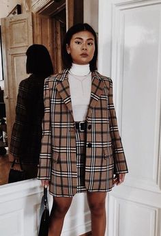 Goth Outfit, Chique Outfits, Outfit Chic, Spring Summer Trends, Plaid Coat, Inspiration Mode, Fashion Mode, Mode Inspiration, Looks Vintage