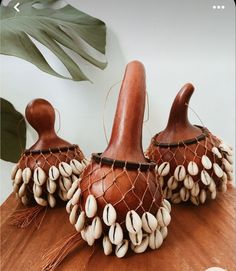 Fr Modern African Decor, Calabash Gourd, African Interior Design, African Home, African Inspired Decor, African Interior, Afrique Art, African Crafts, African Traditions